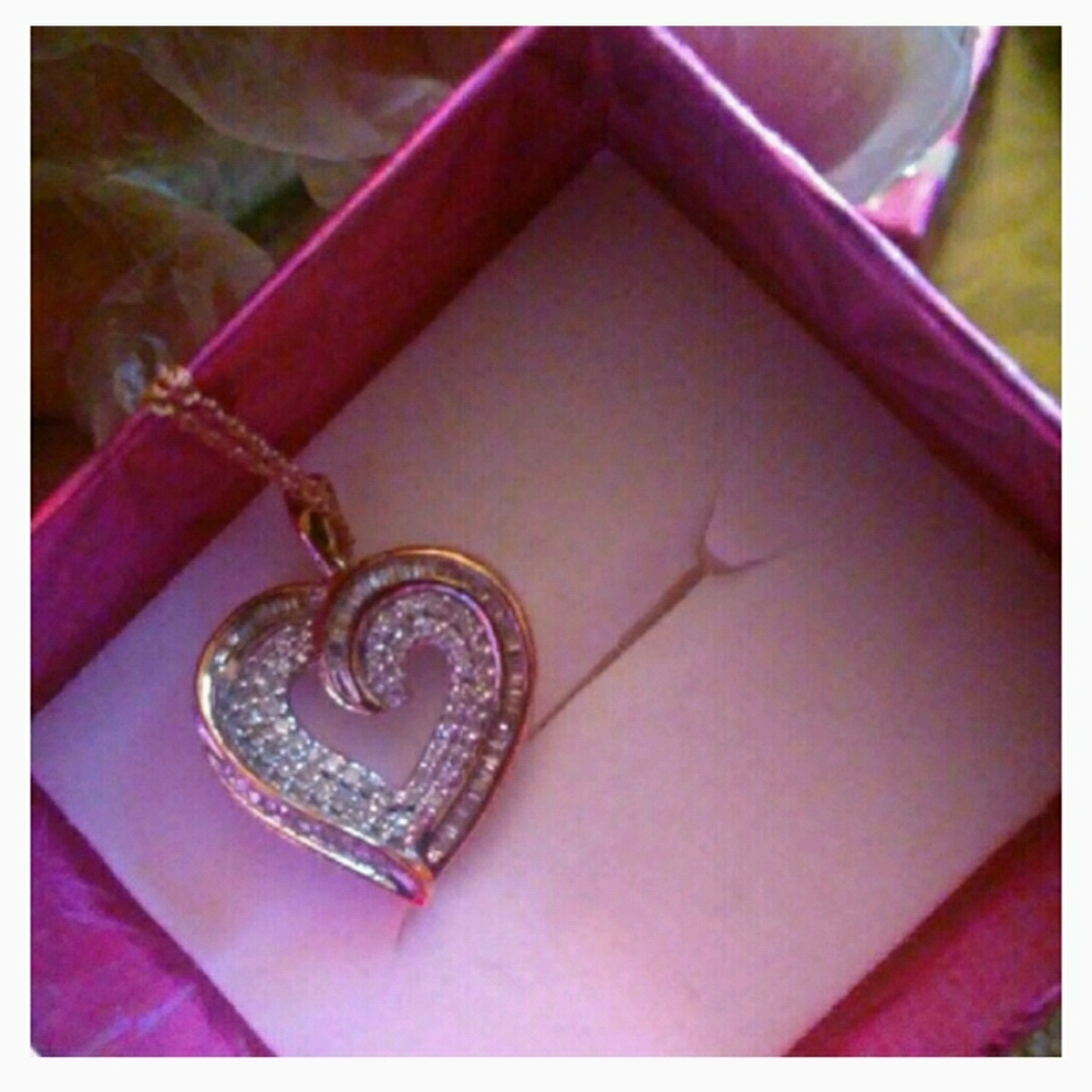 💎Diamond 10k YG necklace!